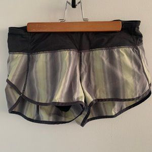 LULULEMON GREEN GRAY LINES SIZE 6